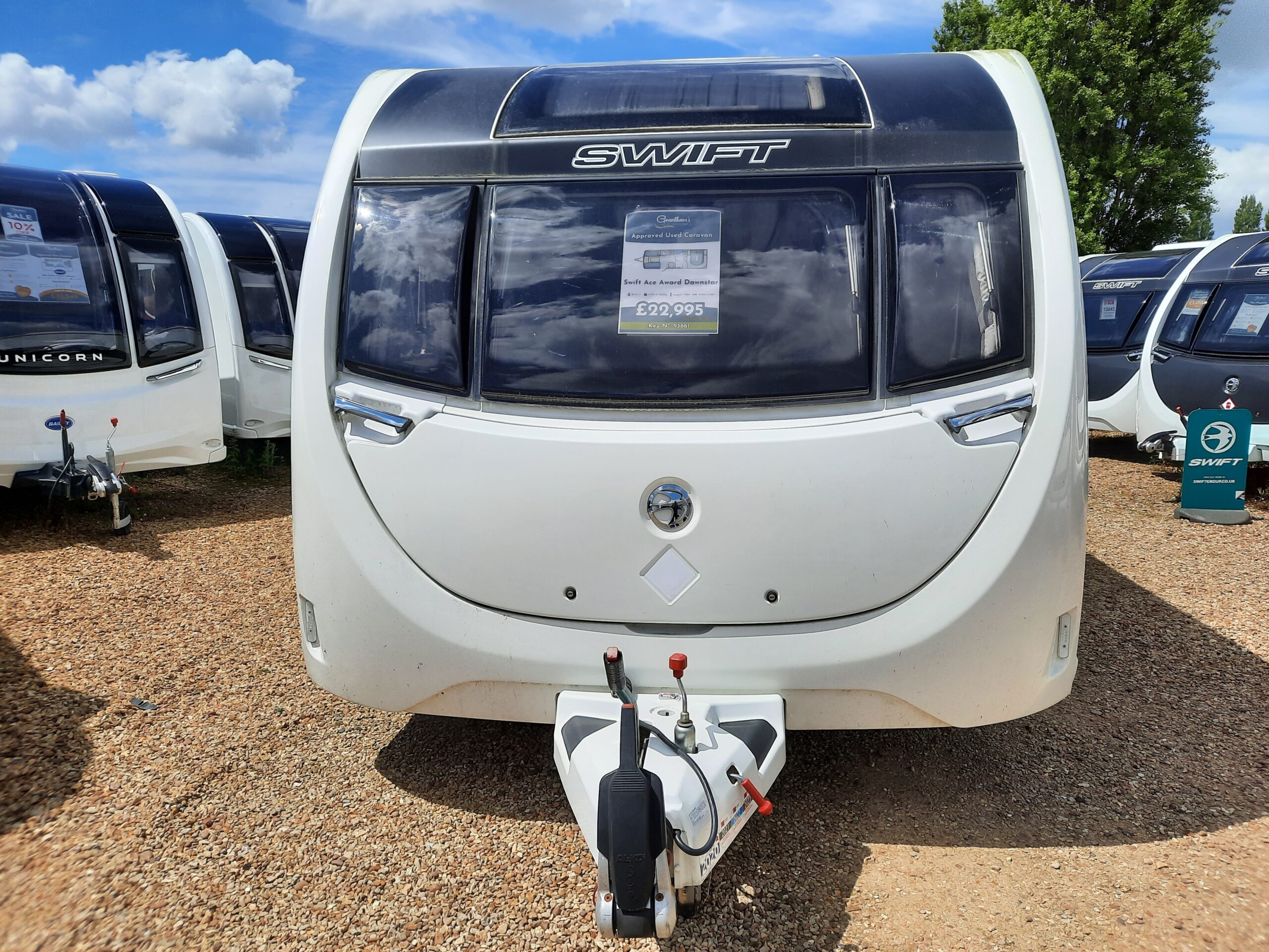 WD001-WD200 Key Code For Avondale Bailey Swift Caravan Lock Single Caravan Key Code WD001-WD200 – Fits Avondale, Bailey, Swift, Eldis, Ace & More West Elm 18 X 18 In Size Pillow Covers - Foto 4