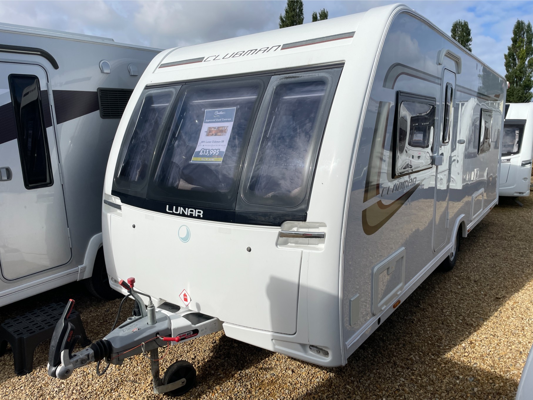 Zo kun je de luifel van de camper schoonmaken