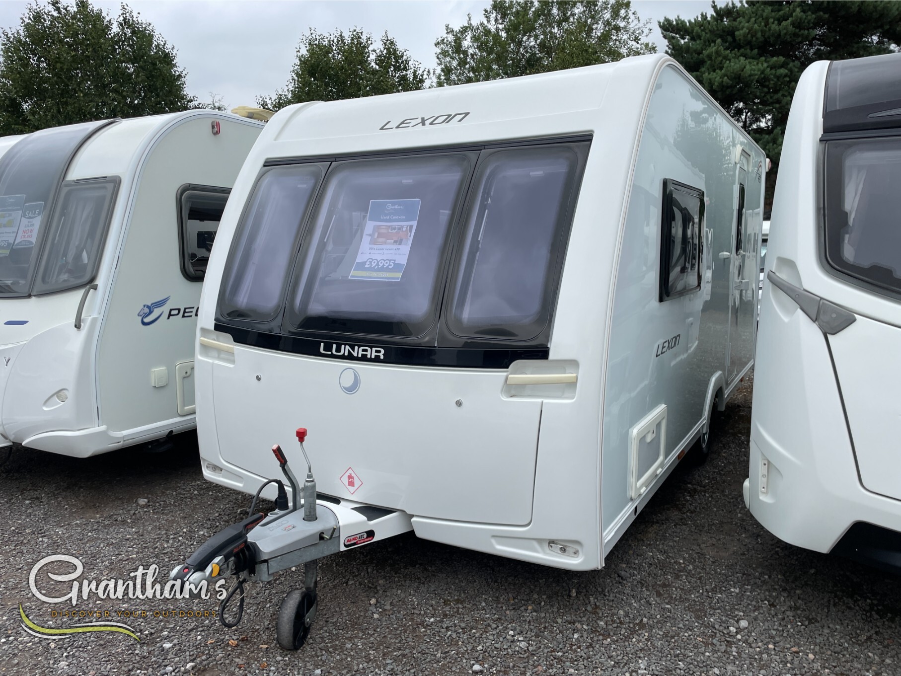 Lunar Lexon - Exterior - Front