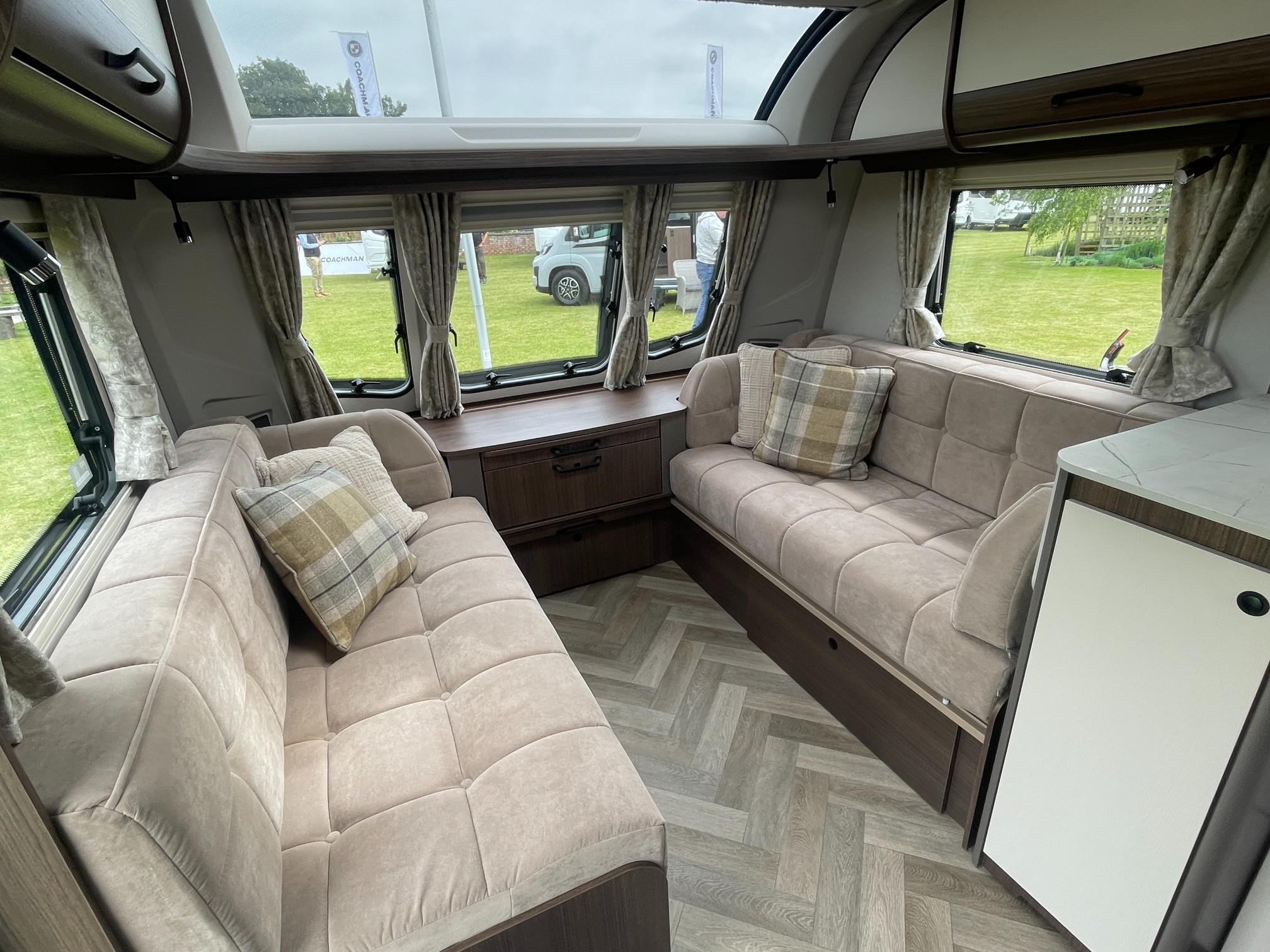 2027-coachman-acadia-575-xtra-2